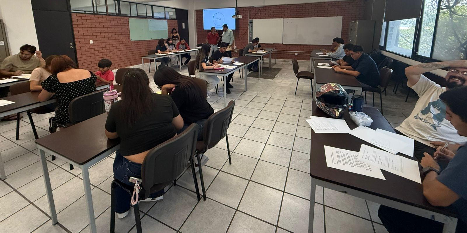 Lee más sobre el artículo PROYECTO INTEGRADOR “NEUROMAT”